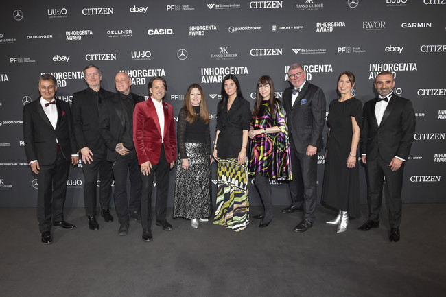 Martin Julier (Head of Gemlab Bucherer), Christoph Stelzer (Dfrost), Patrik Muff, Stephen Webster, Sarah Faberge, Leo Eberlein (Jewelry Designer “Leo Mathild”), Katerina Perez, Gisbert Brunner, Anja Heiden (Member of the Executive Board at WEMPE), Zurab Zazashvili (Founder & CEO swisswatches.media)
Foto: BrauerPhotos / G. Nitschke für INHORGENTA 
